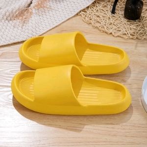 Cloud slide sandals yeezy